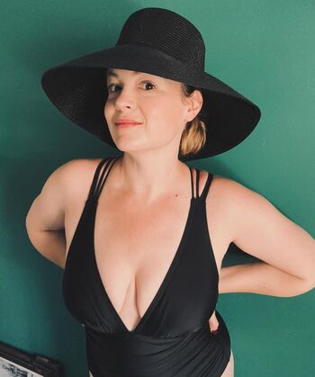 Kimberly nixon image