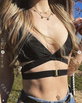 Kira karambole image