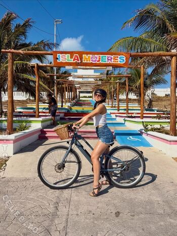 Kira kosarin 1 page 3 image