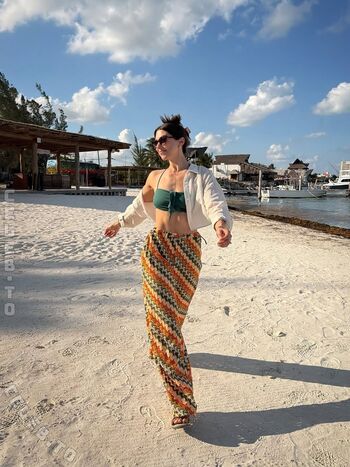 Kira kosarin 1 page 2 image