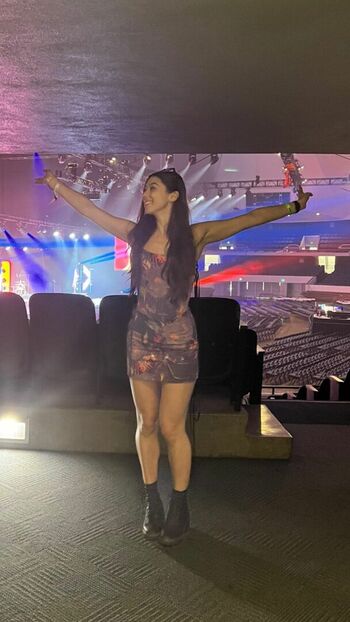 Kira kosarin 1 image