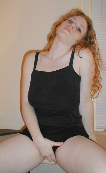 Kira the little redhead page 13 image