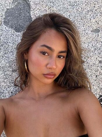 Kirra santos image