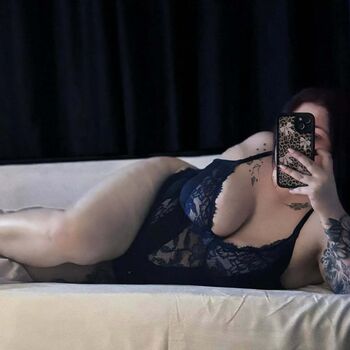 Kirstie lilley image