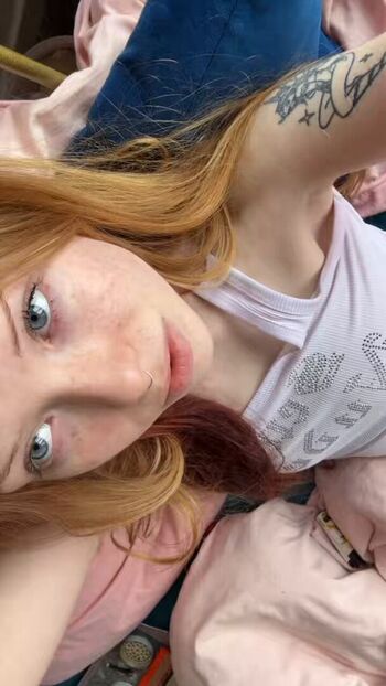 Kitty ainsleyy image