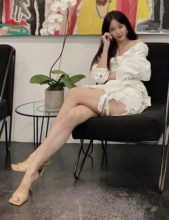 Korean celebrities image