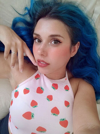 Krisfits page 4 image