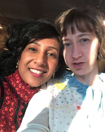 Kristen schaal image