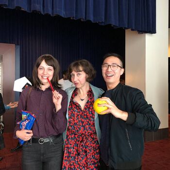 Kristen schaal image