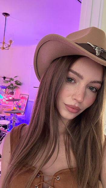 Kristina rybalchenko image