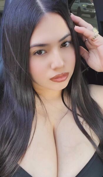 Kristina vega image