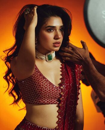 Krithi shetty image