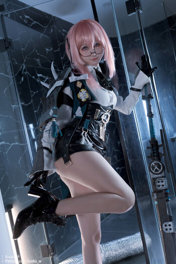 Kuuko 1 page 2 image