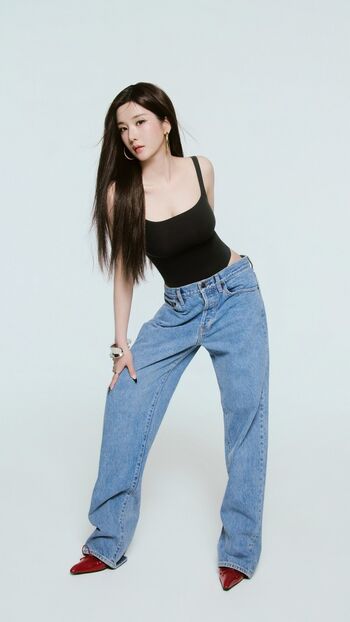 Kwon eunbi page 2 image