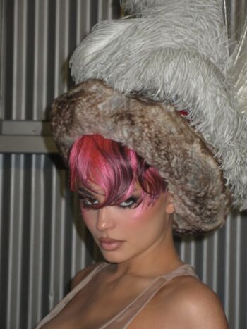 Kylie jenner 1 page 5 image