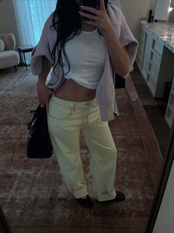 Kylie jenner 1 page 2 image