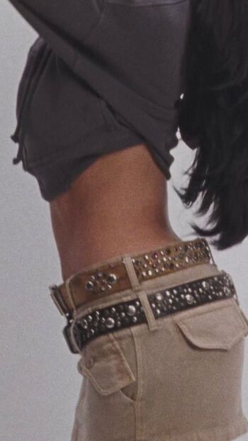 Kylie jenner 1 page 2 image