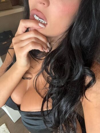 Kylie jenner 1 image