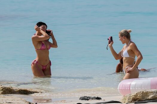 Kylie jenner 1 page 4 image