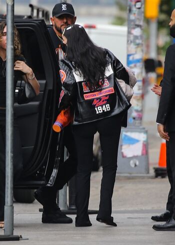 Kylie jenner 1 page 2 image