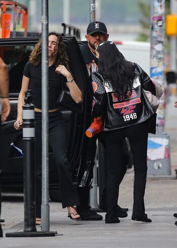 Kylie jenner 1 page 2 image