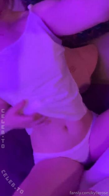 Kylierose 1 image