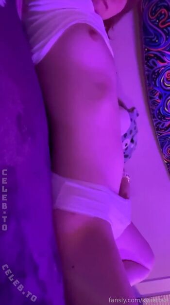 Kylierose 1 image