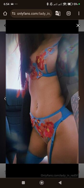 Lady in red 5f image