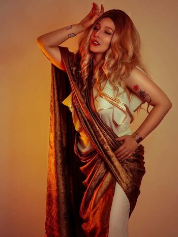 Ladycamilia image