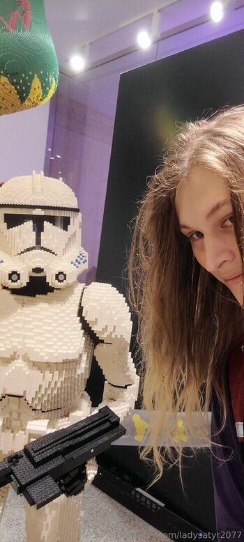 ladysatyr2077