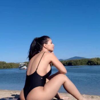 Lara brunnquell image