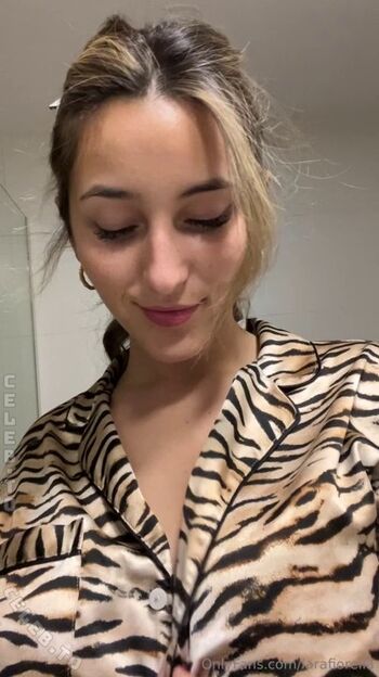 Lara fiorella 1 image