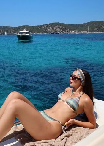 Lara fraser image