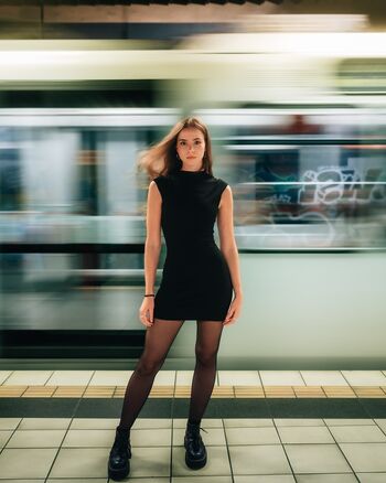 Lara marie kremer image