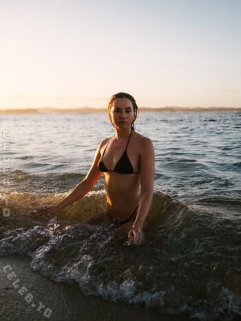 Lara marie kremer image