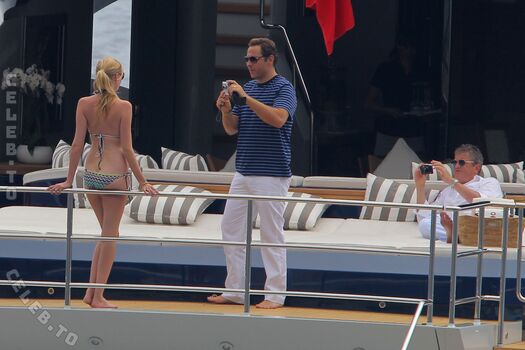 Lara stone page 2 image