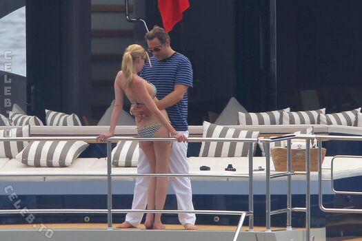 Lara stone page 2 image