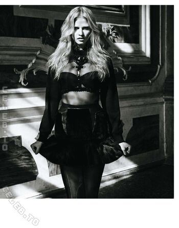 Lara stone image