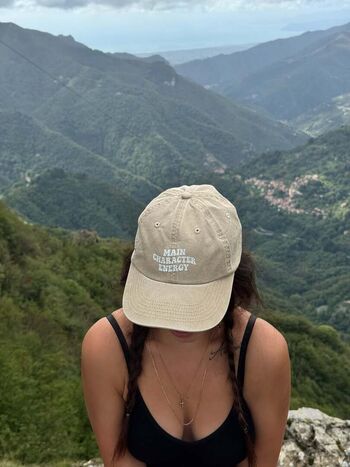 Lara stxx image