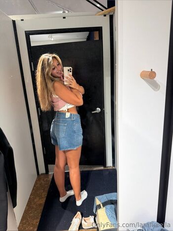 Larafiorella 1 image