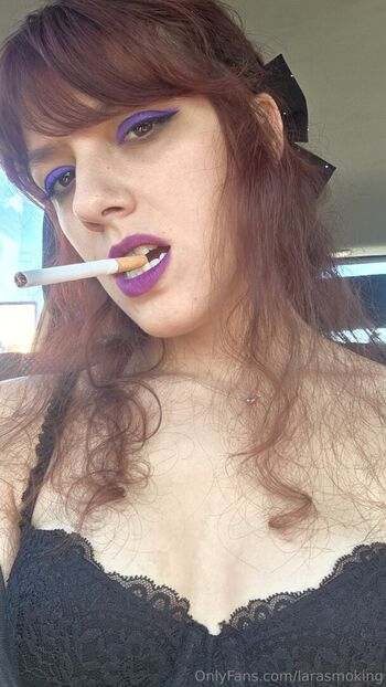 larasmoking