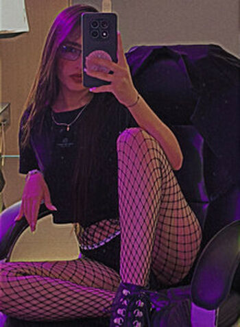 Larisasmirnoov page 3 image