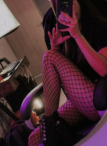 Larisasmirnoov page 3 image