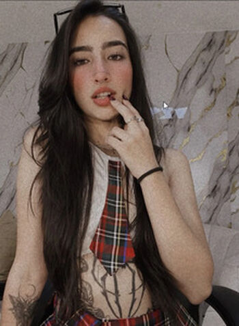 Larisasmirnoov page 2 image