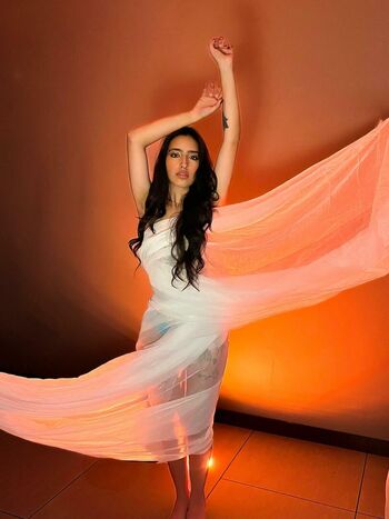 Larisasmirnoov image