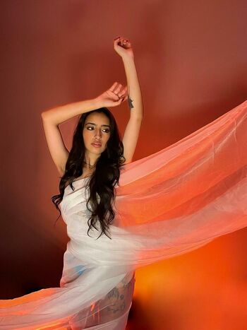 Larisasmirnoov image