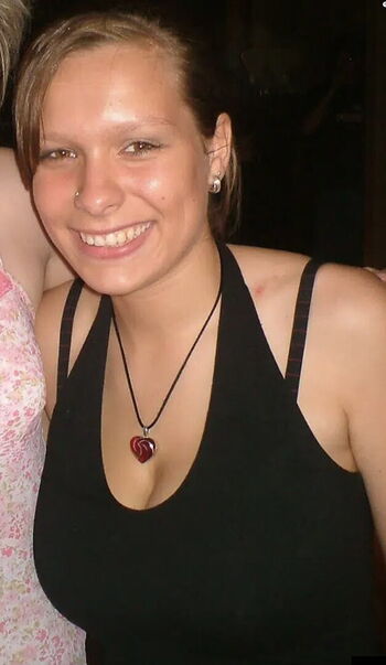 Larissa mathiszik image
