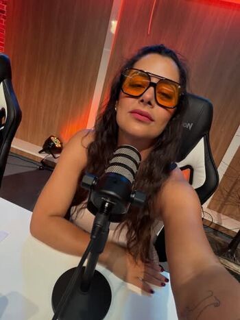 Larissa riquelme image