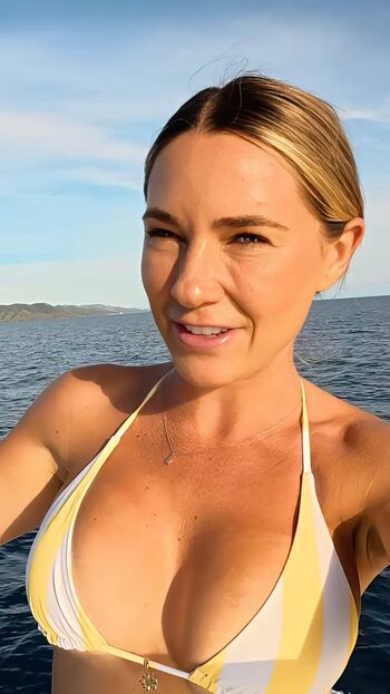 Larissa rogers image