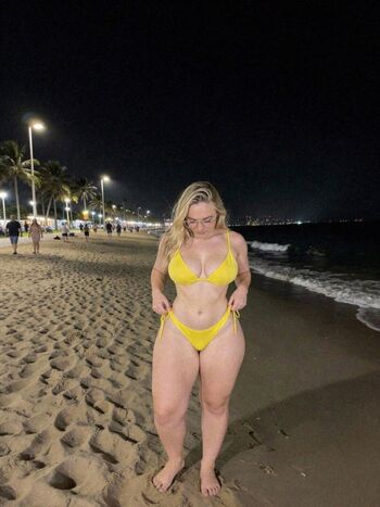 Larissa sophia image